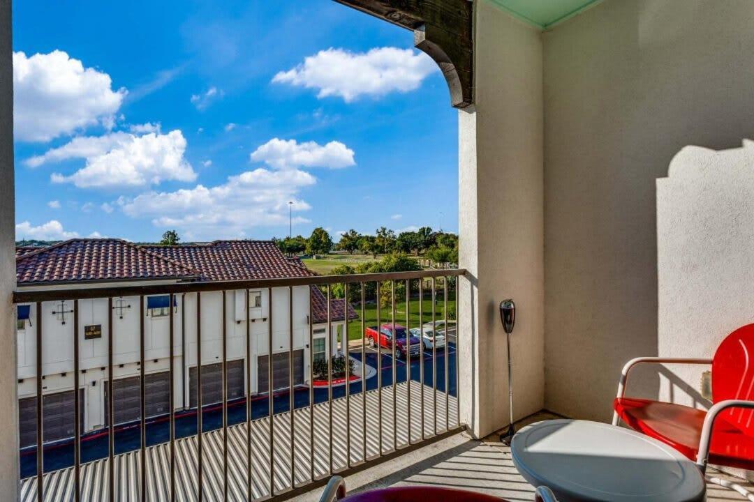 Astonishing Cozysuites On I-35 With Pool&Parking #06 Pflugerville Buitenkant foto